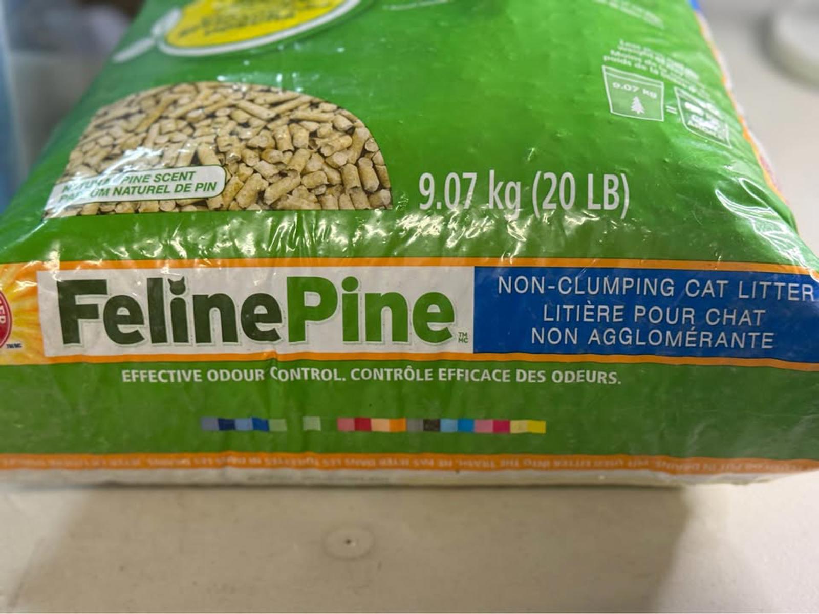 Arm & Hammer FelinePine Natural Pine Non-Clumping Cat Litter 20 LB