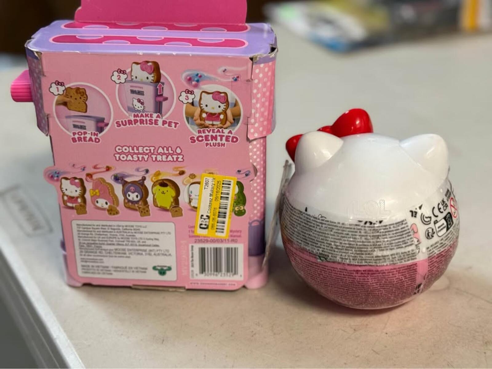 Hello Kitty Toasty Treatz Mystery Toy & LOL Surprise Ball New