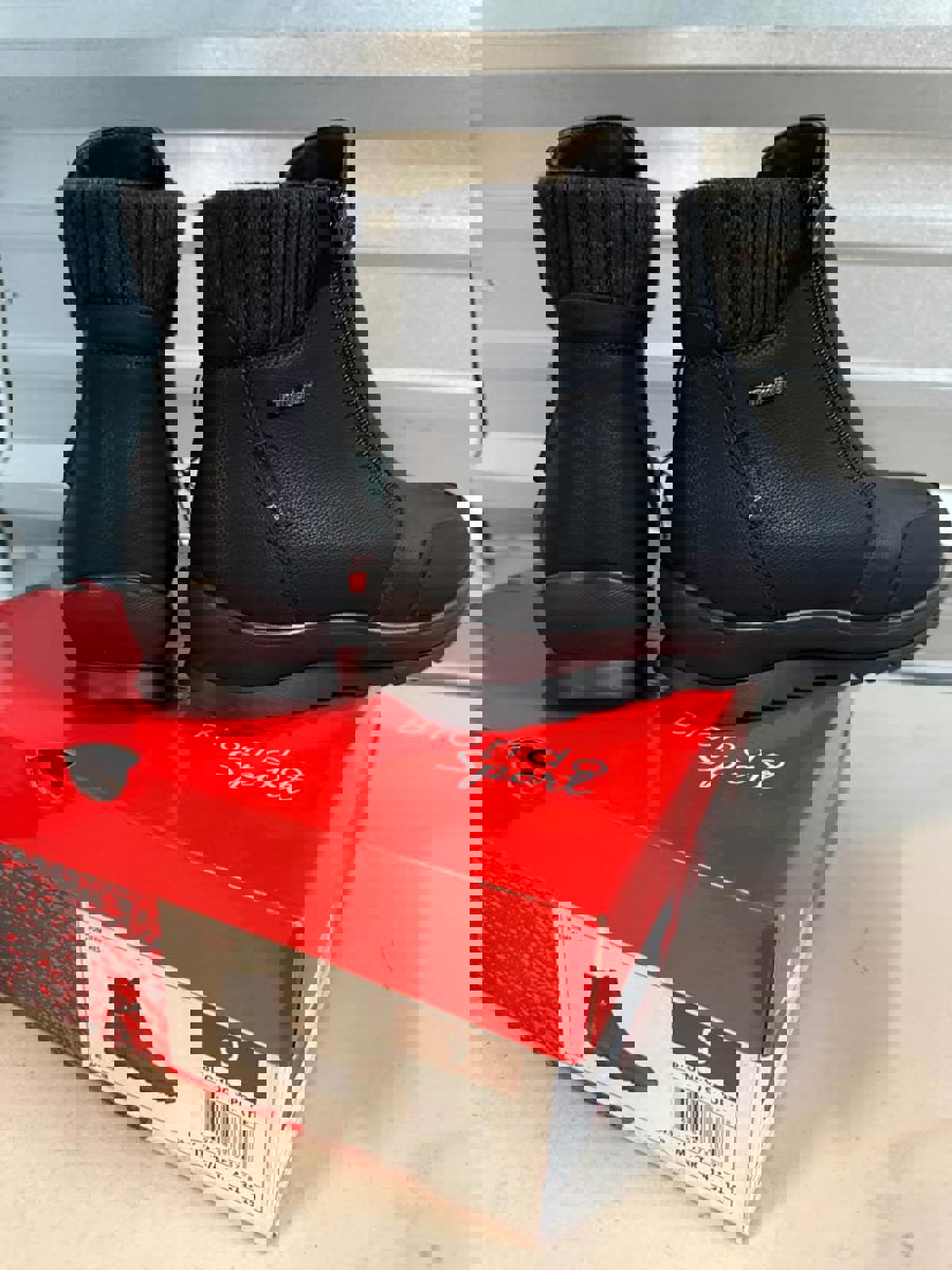 Blondo Sport Women's Black Waterproof Boots Size 9