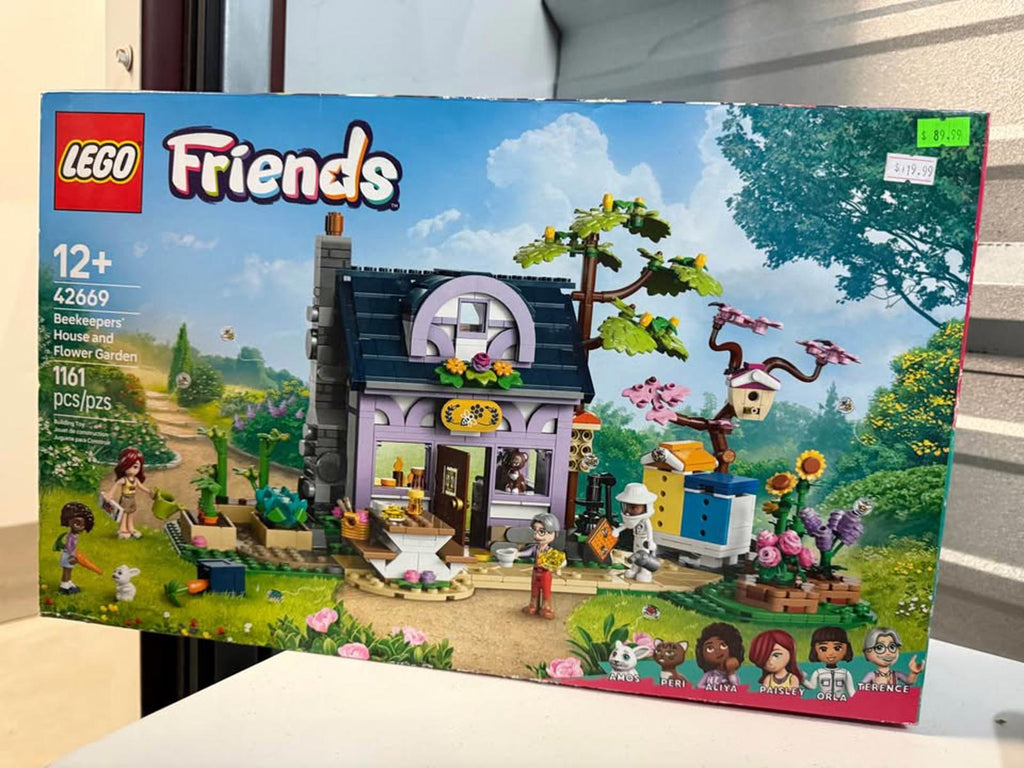 LEGO Friends Beekeepers' House and Flower Garden 42669 New Sealed