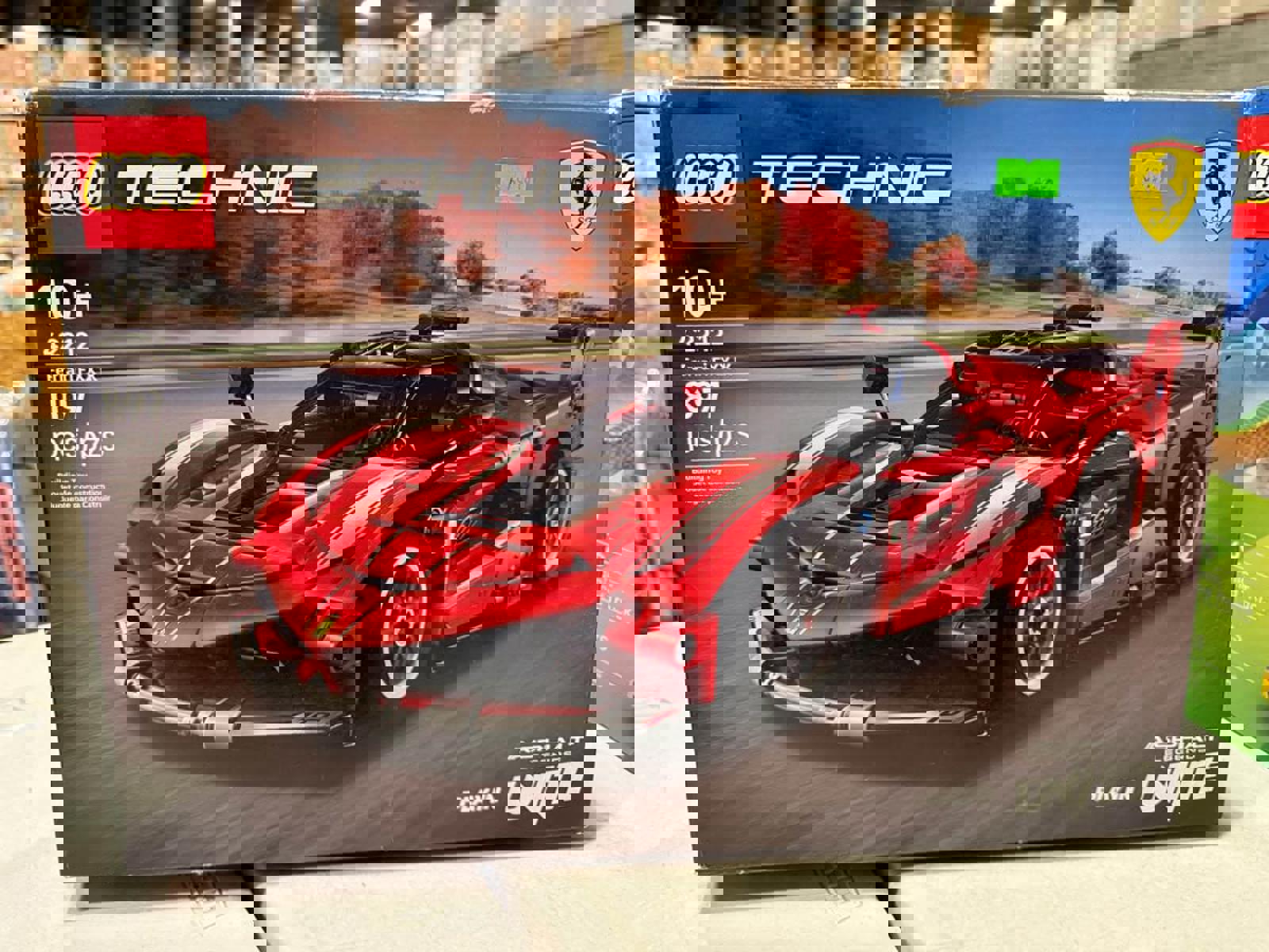 LEGO Technic Ferrari FXX K #42212 897 pcs