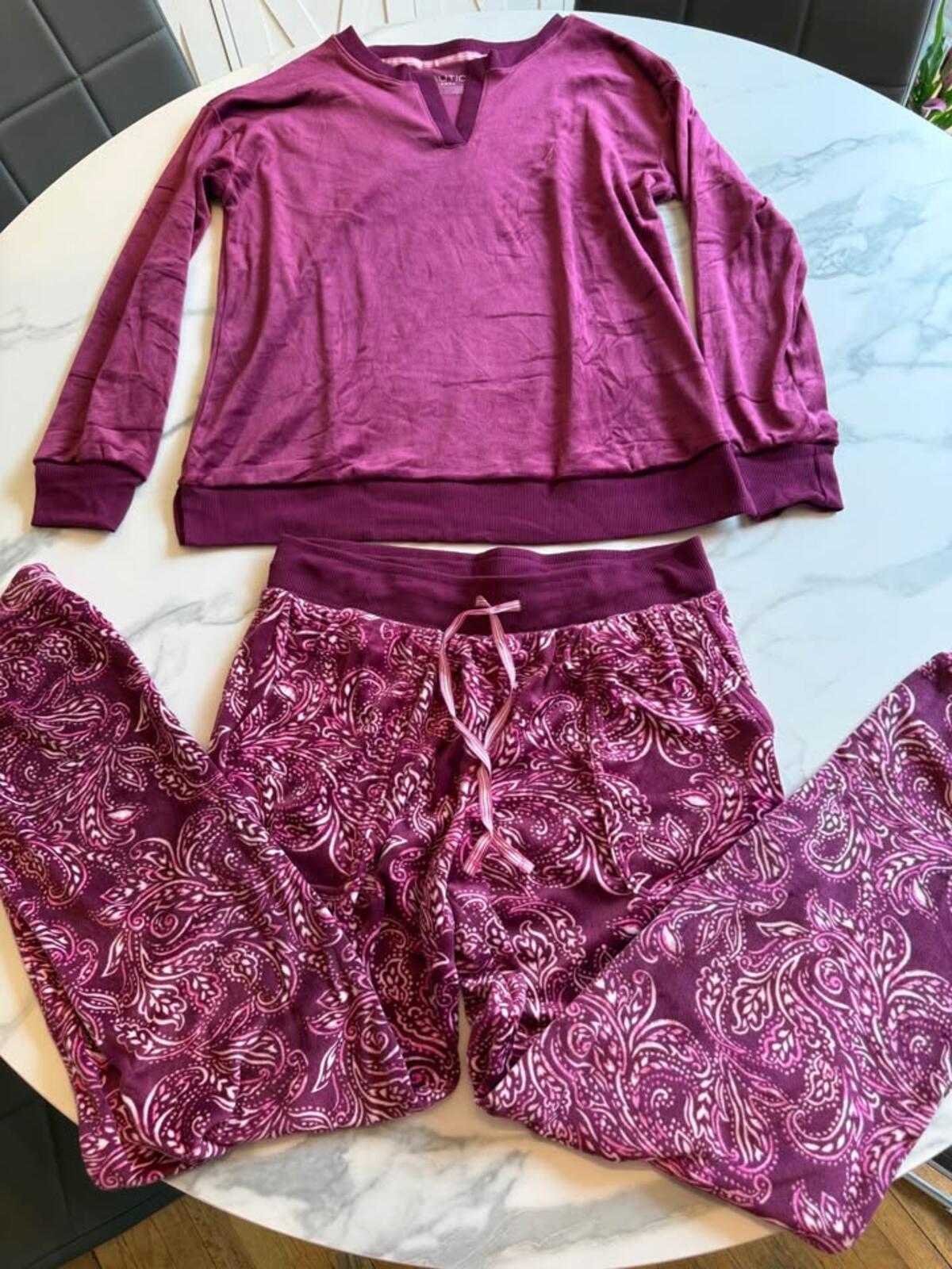 Nautica Women's 2-Piece Pajama Set Small