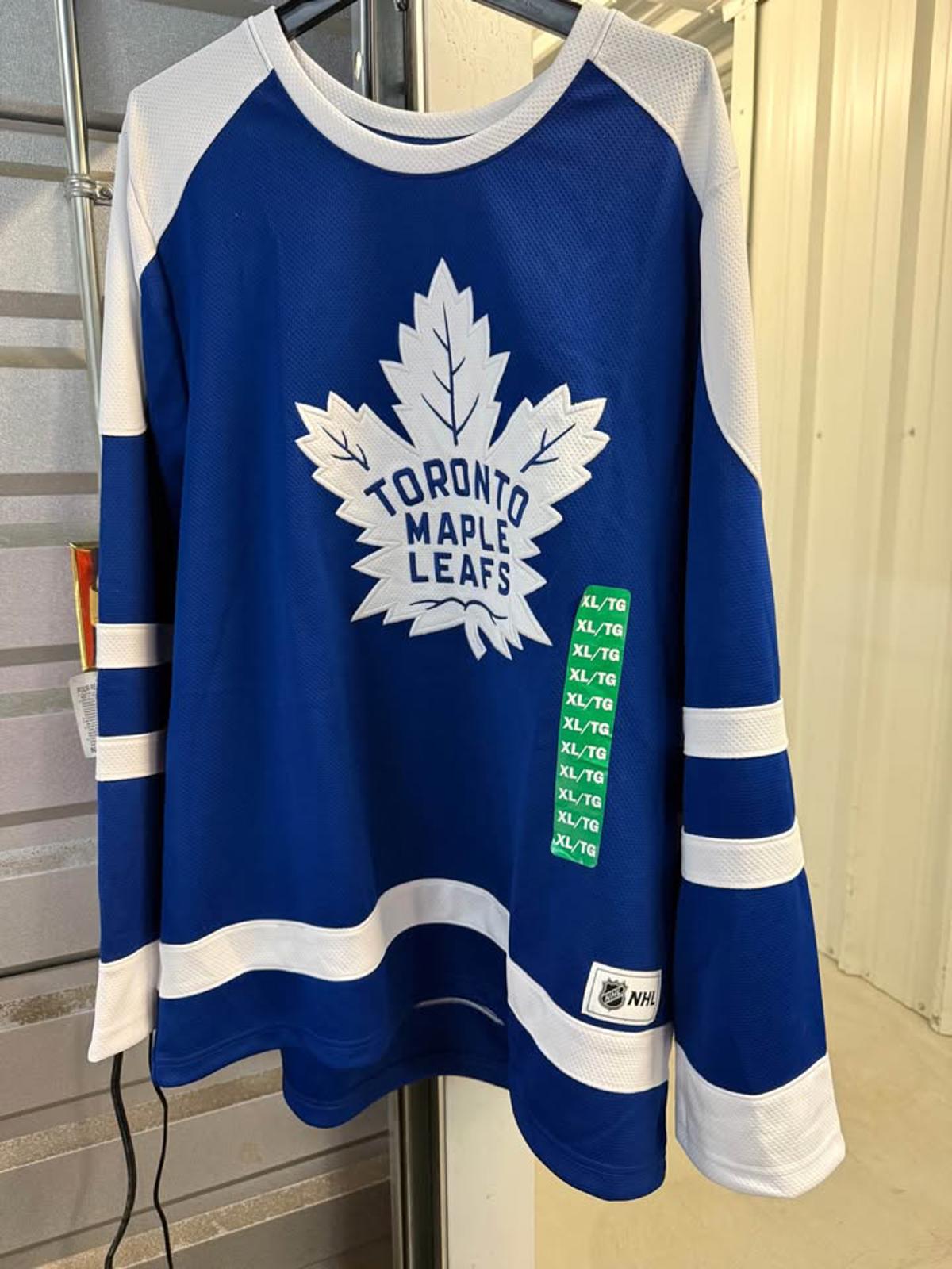 New Toronto Maple Leafs NHL Jersey XL/TG with tags