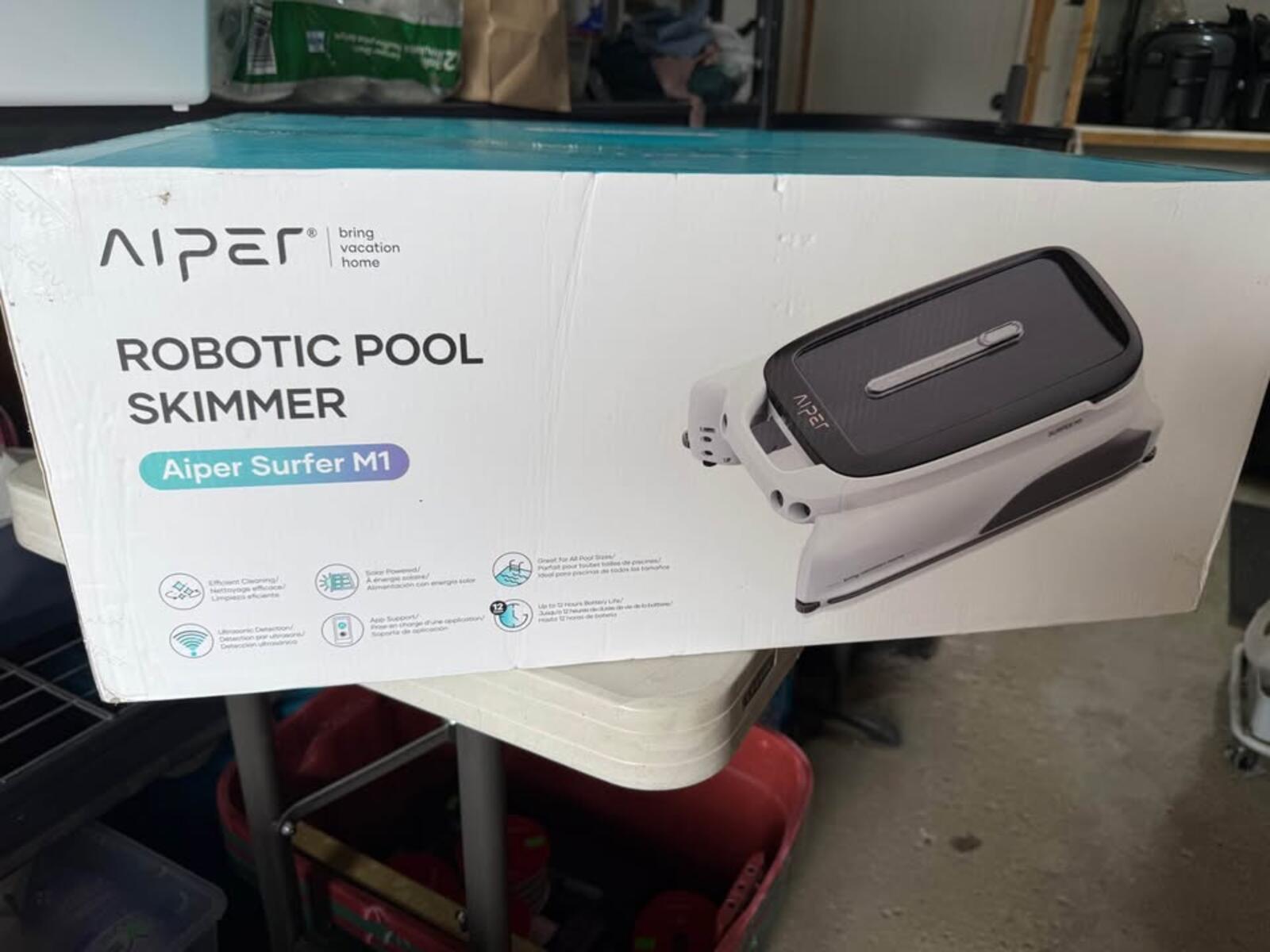Aiper Robotic Pool Skimmer Surfer M1