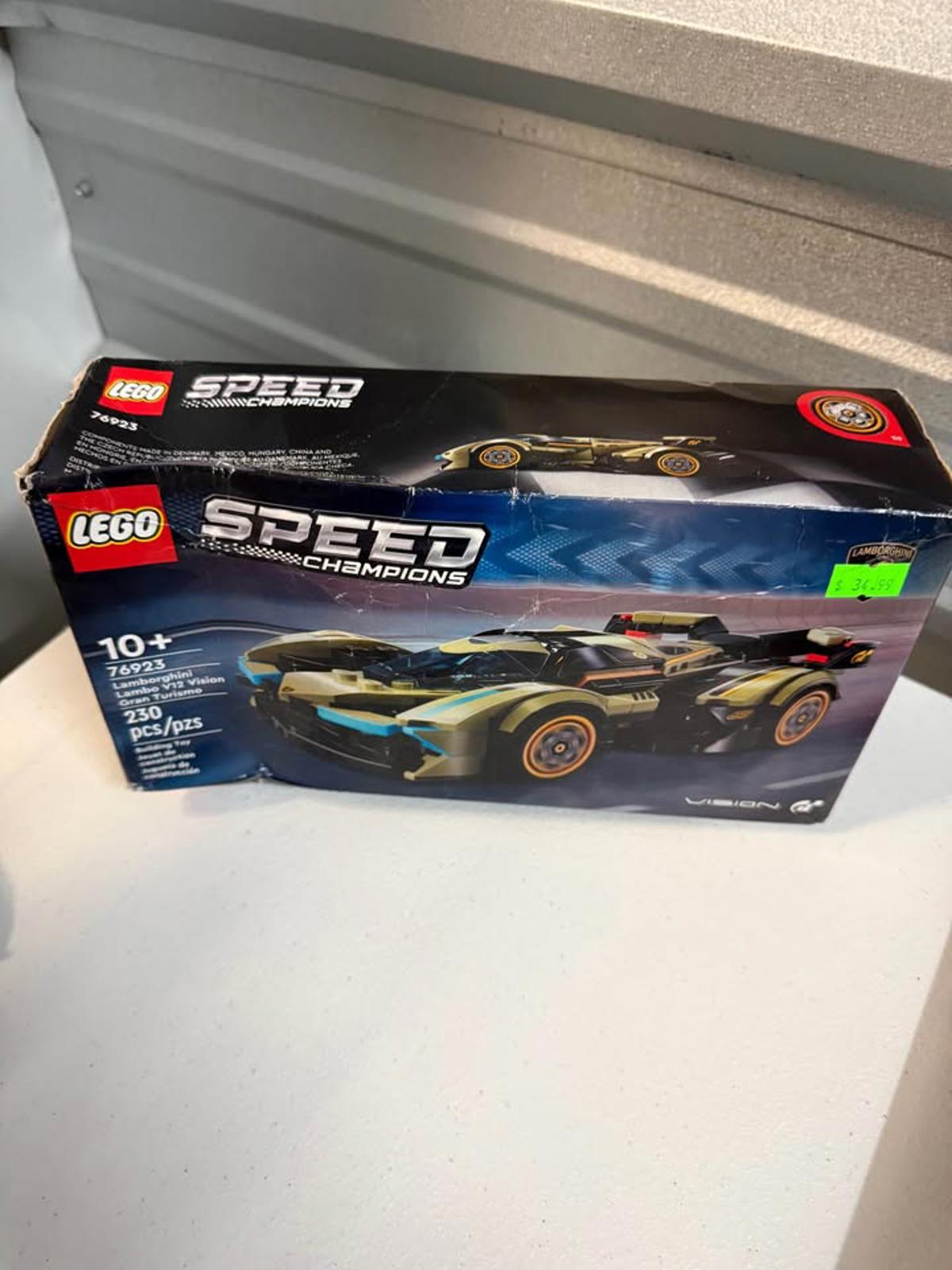 LEGO Speed Champions Lamborghini V12 Vision Gran Turismo Set 76923