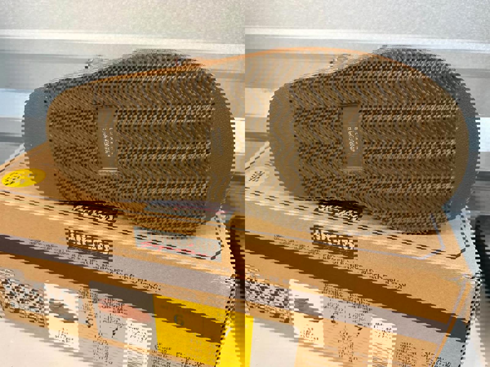 Kirkland Signature Unisex Shearling Slippers Ladies Size 7 Mens 6