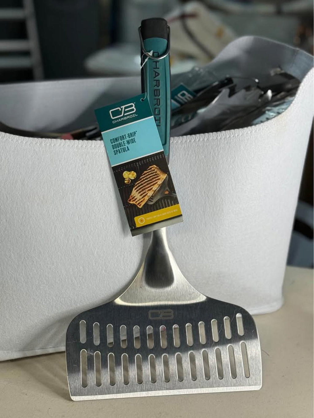 Charbroil Comfort-Grip Double-Wide Spatula New