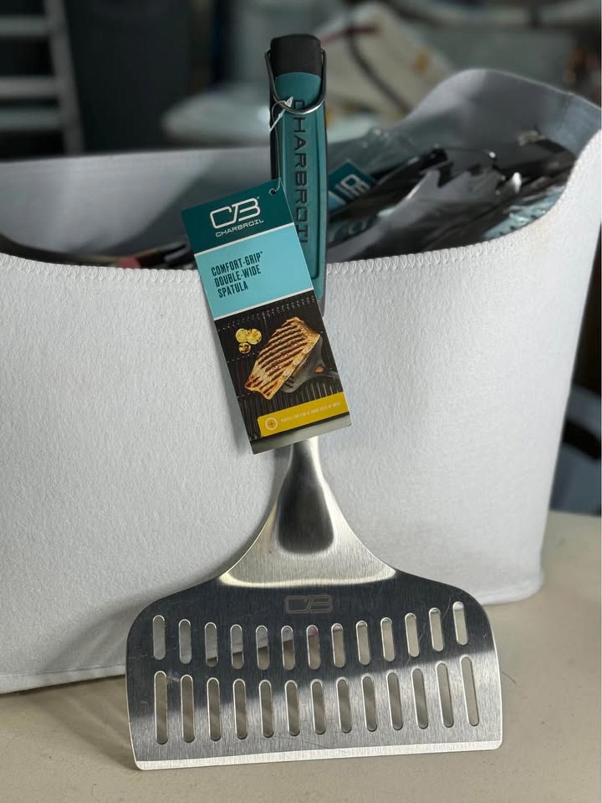 Charbroil Comfort-Grip Double-Wide Spatula New