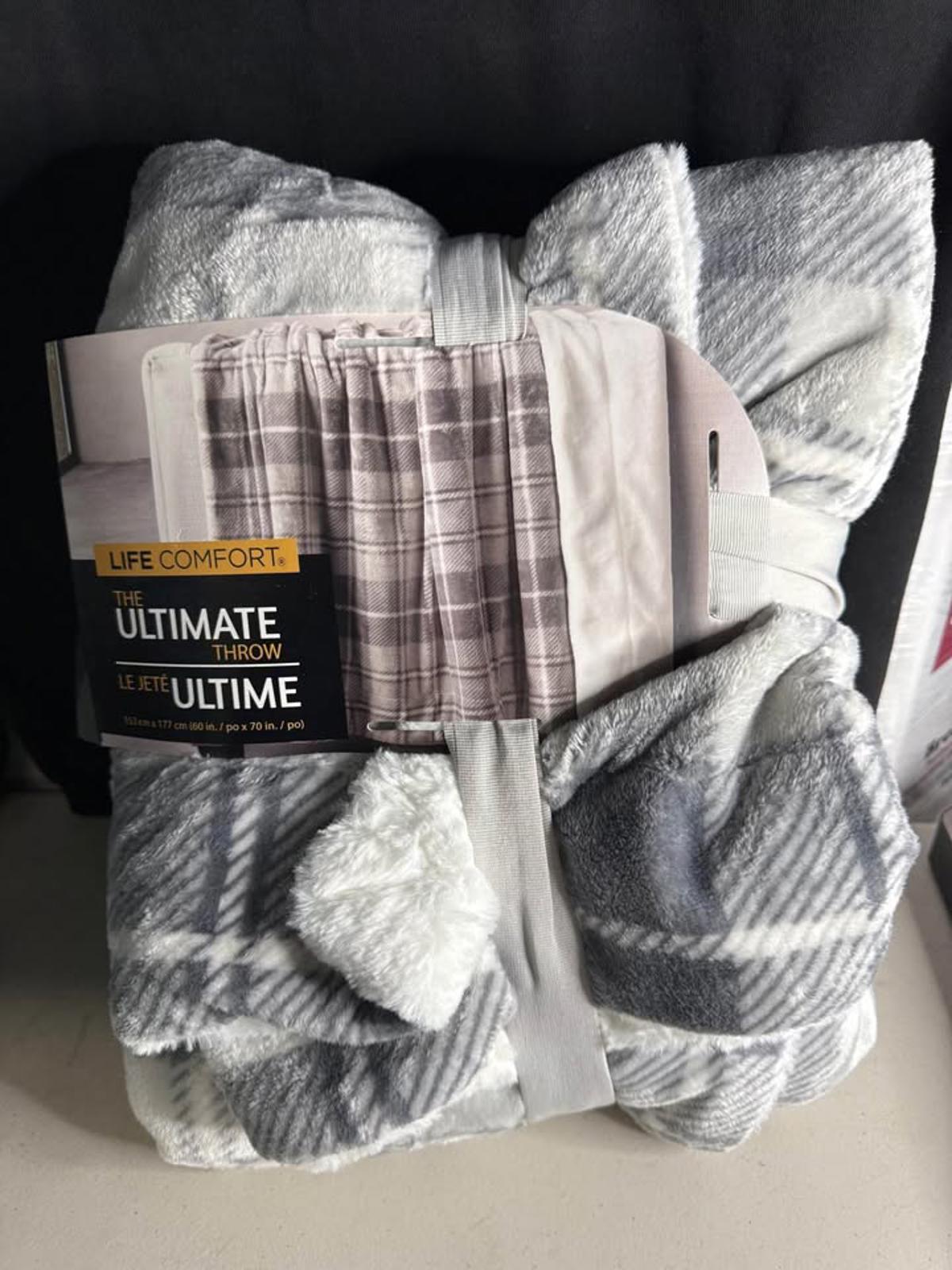 Life Comfort Ultimate Throw grey white plaid blanket