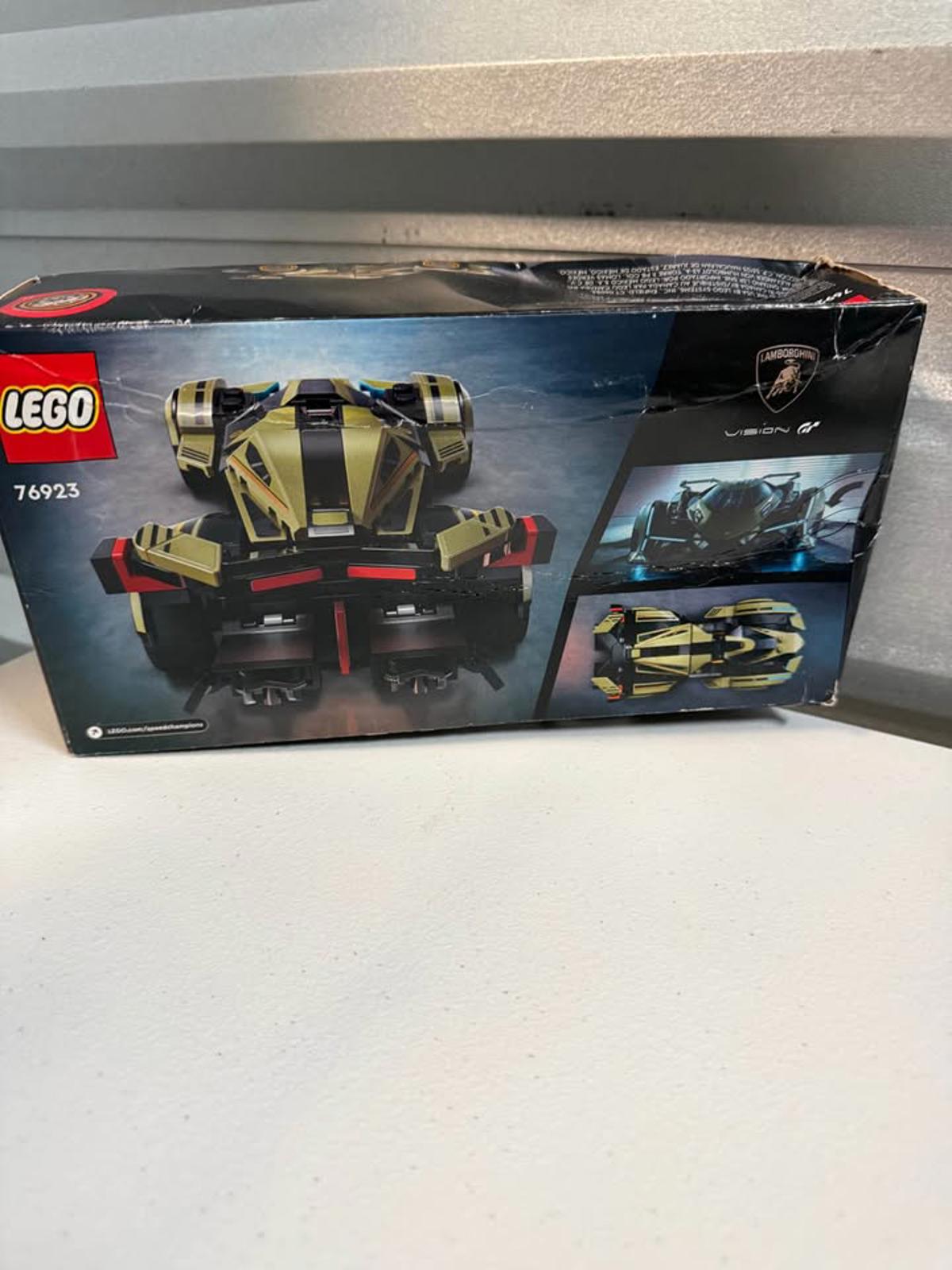 LEGO Speed Champions Lamborghini V12 Vision Gran Turismo Set 76923
