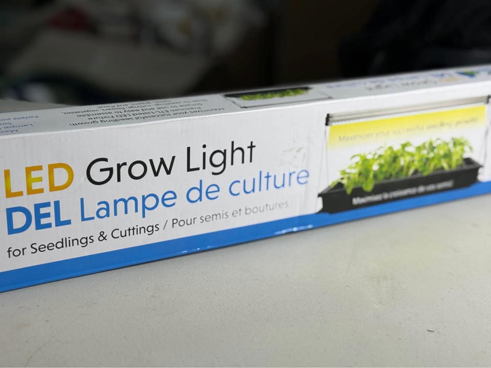 Jiffy Hydro LED Grow Light for Seedlings & Cuttings 2 ft