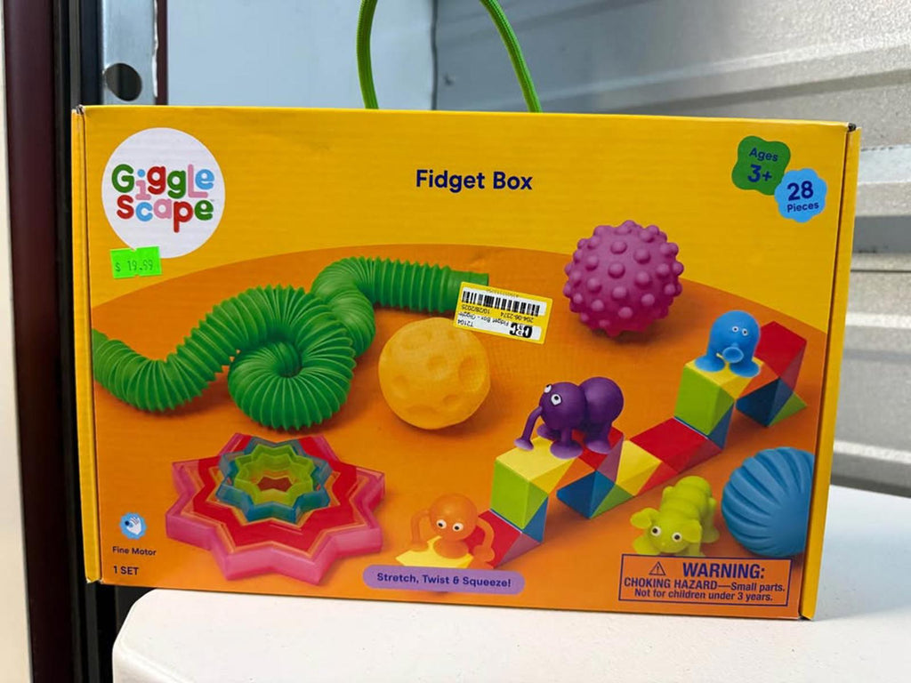 Giggle Scape Fidget Box New 28 Pcs Ages 3+
