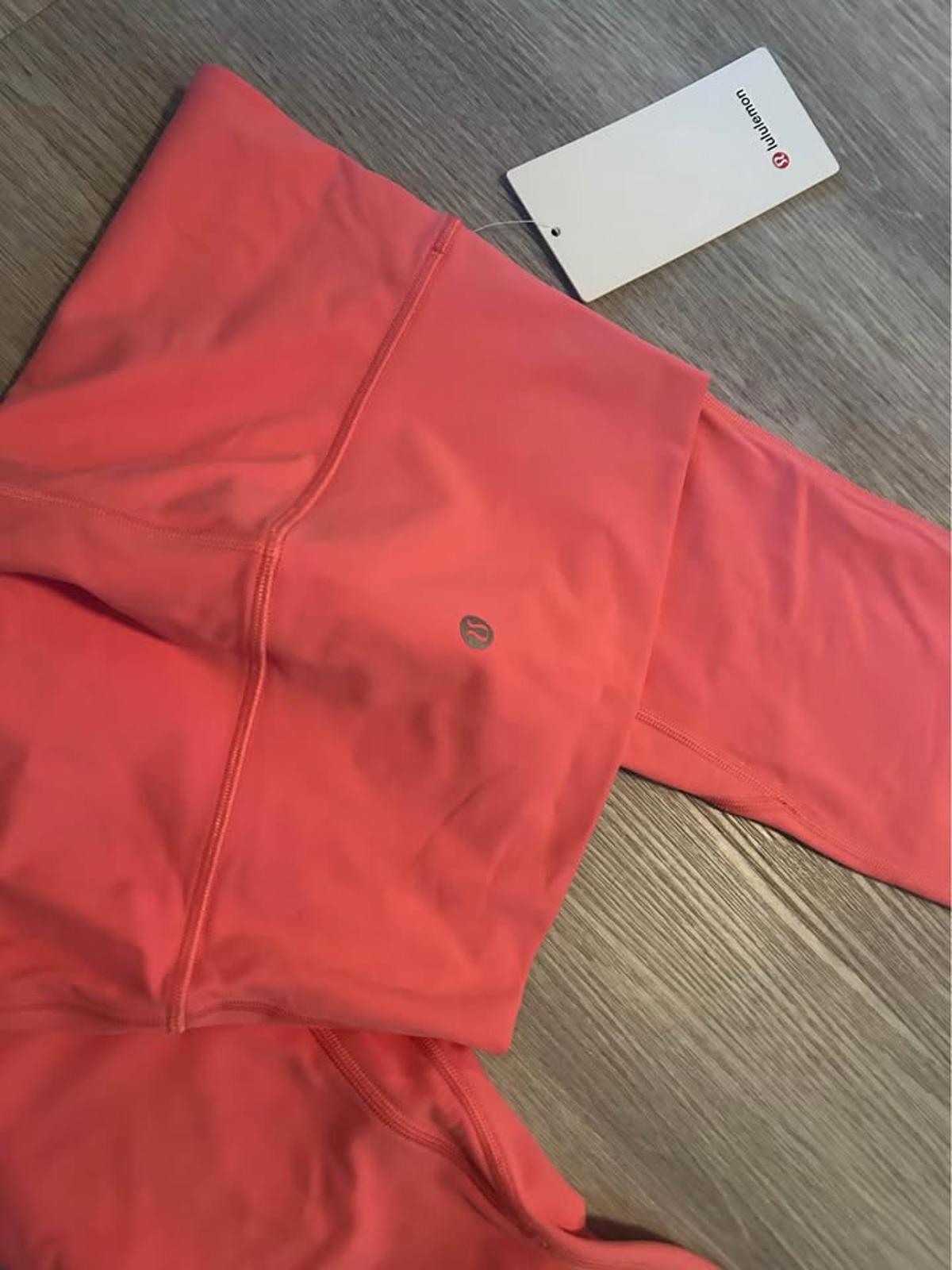 Lulu Lemon size 8 Align 28” high rise coral