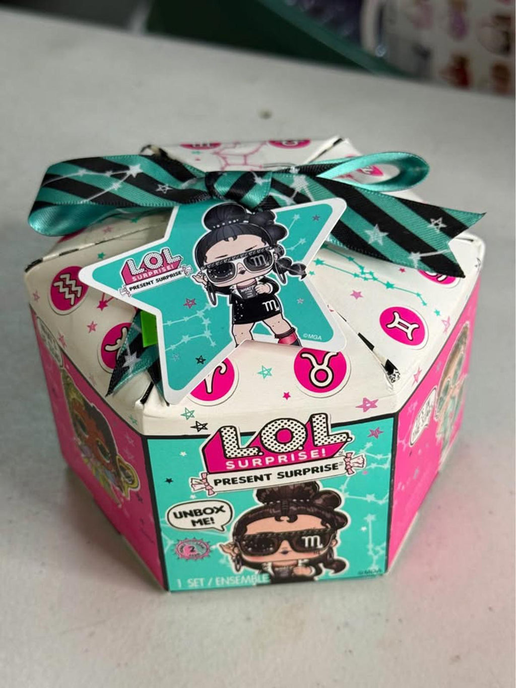 LOL Surprise Present Surprise Doll Box