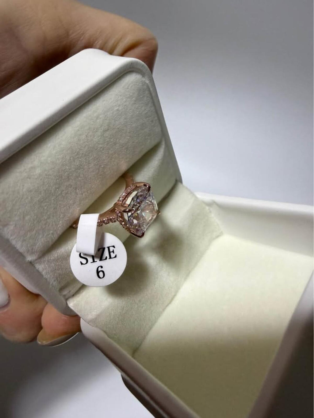 RODIFFY Cushion Cut Rose Gold Ring Size 6