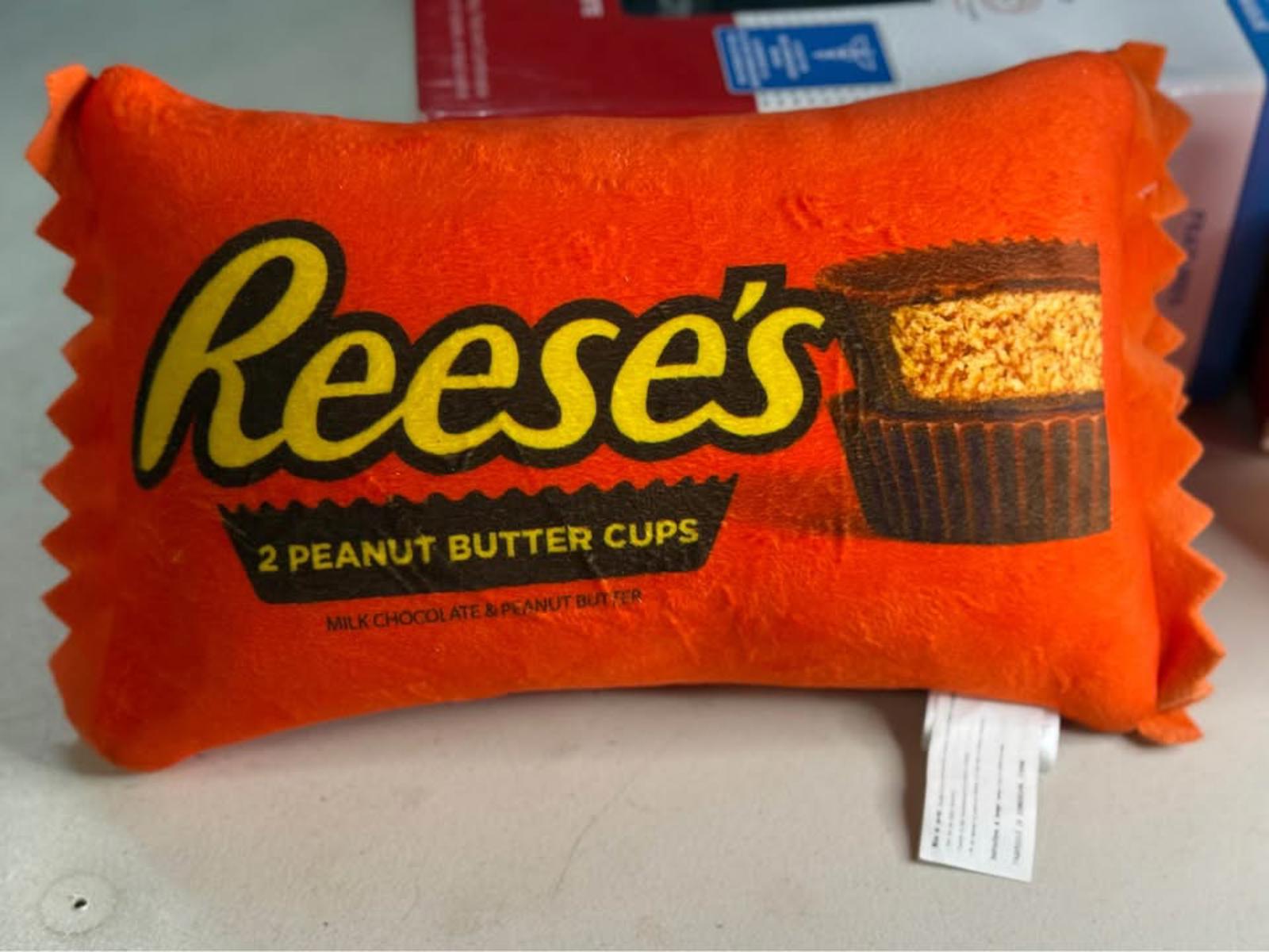 Reese's Plush Set - Wrapper & 2 Peanut Butter Cups