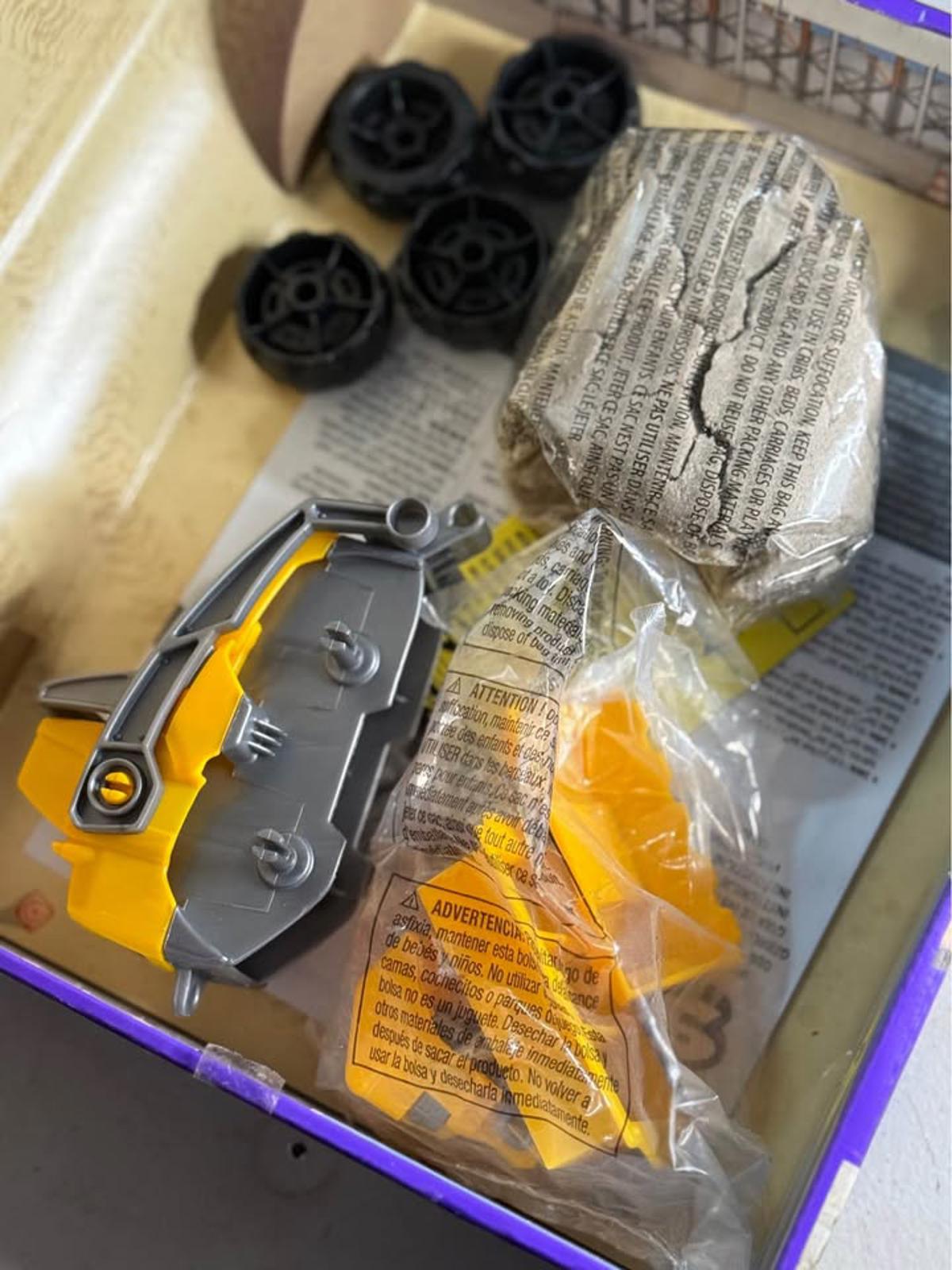 Kinetic Sand Construction Truck Set Dig & Demolish