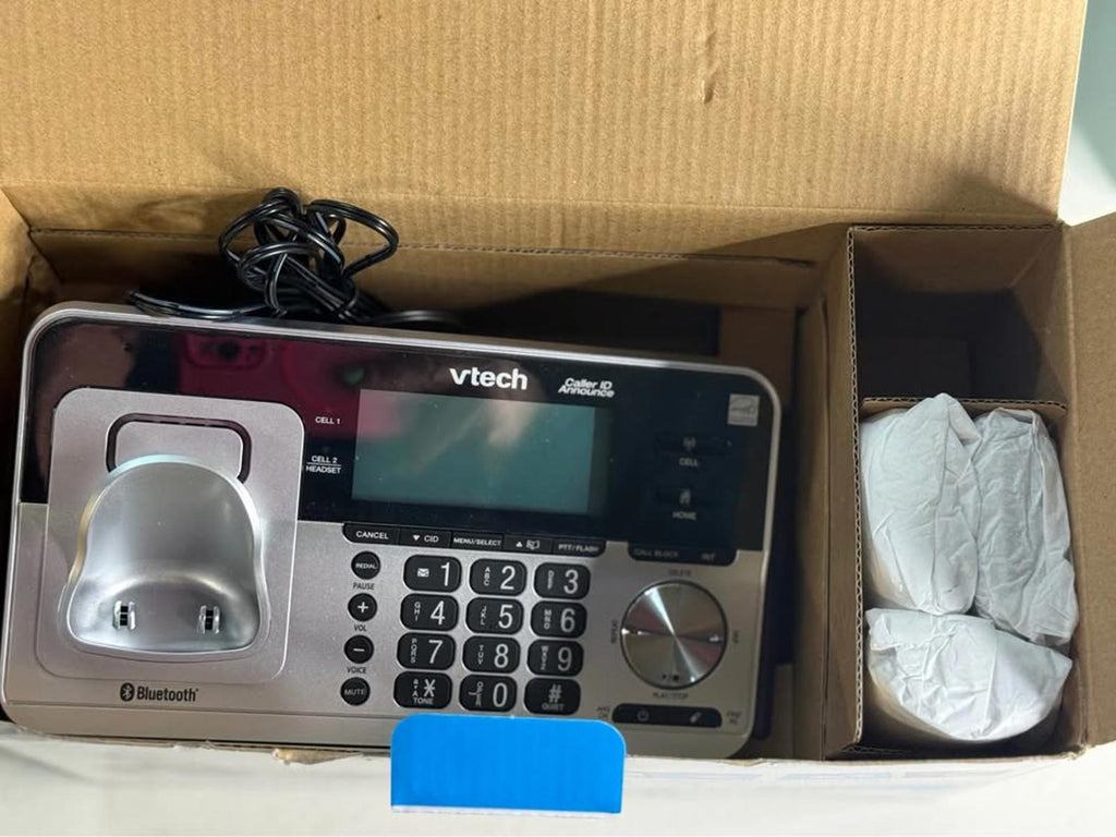 Vtech Connect to Cell Bluetooth Cordless Phone System 3 Handsets DS6451-3