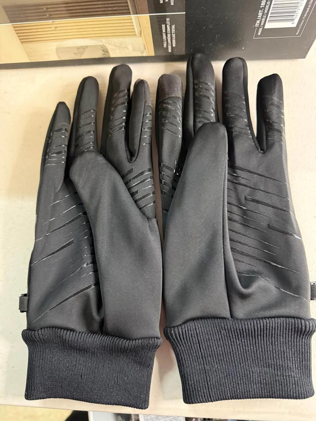 Karbon Black Winter Ski Gloves L/G