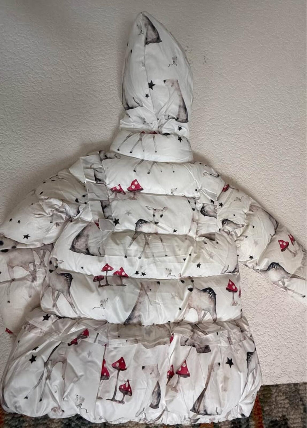 Kids white hooded puffer jacket deer mushroom print size 120