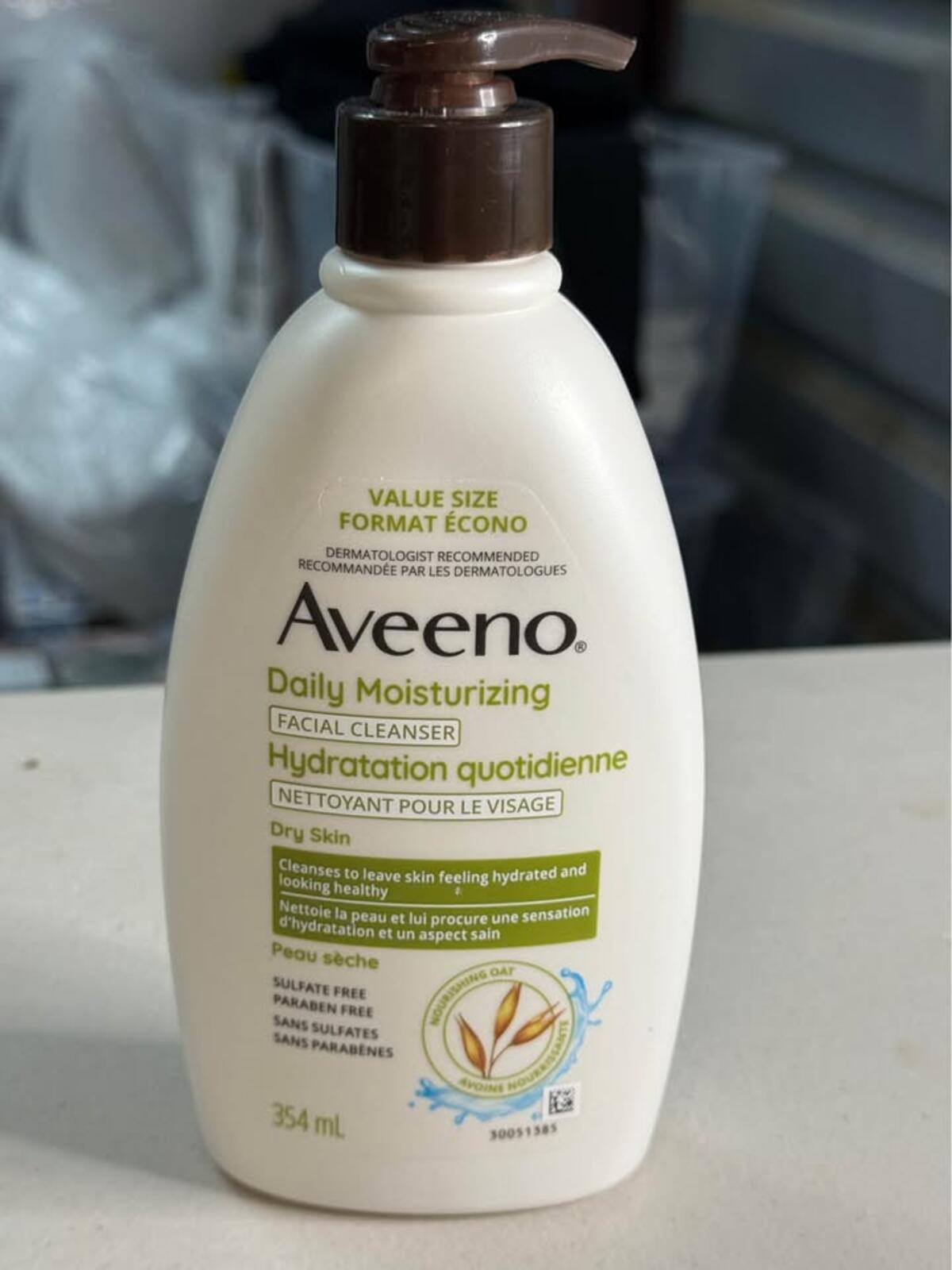 New Aveeno Daily Moisturizing Facial Cleanser Dry Skin Value Size 354 mL