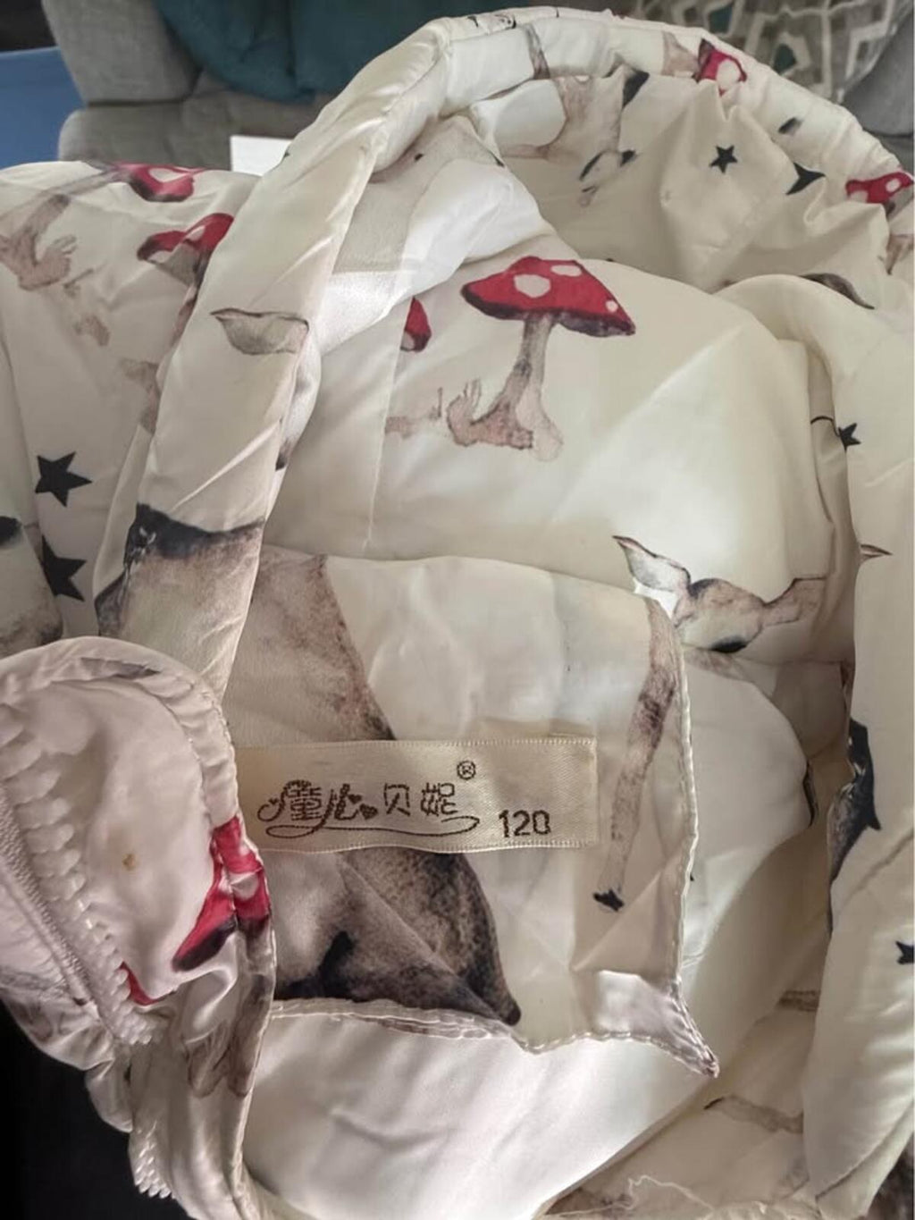 Kids white hooded puffer jacket deer mushroom print size 120