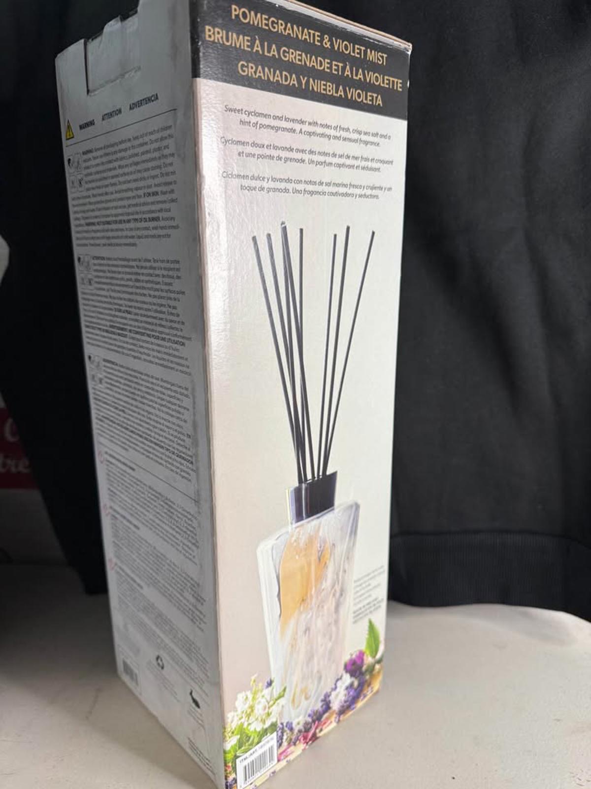 Torc Candle Company Reed Diffuser Pomegranate & Violet Mist 800ml