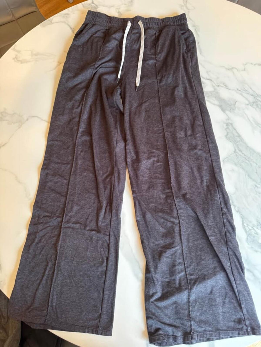 Kirkland Signature Women's Gray Wide Leg Lounge Pants M