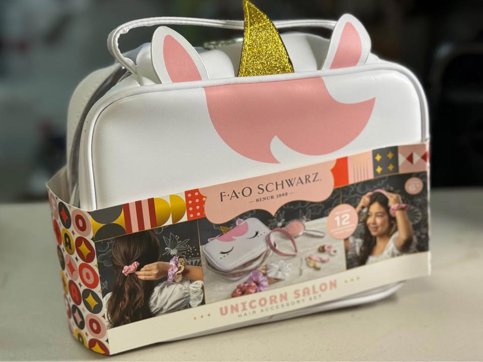 New FAO Schwarz Unicorn Salon Hair Accessory Set