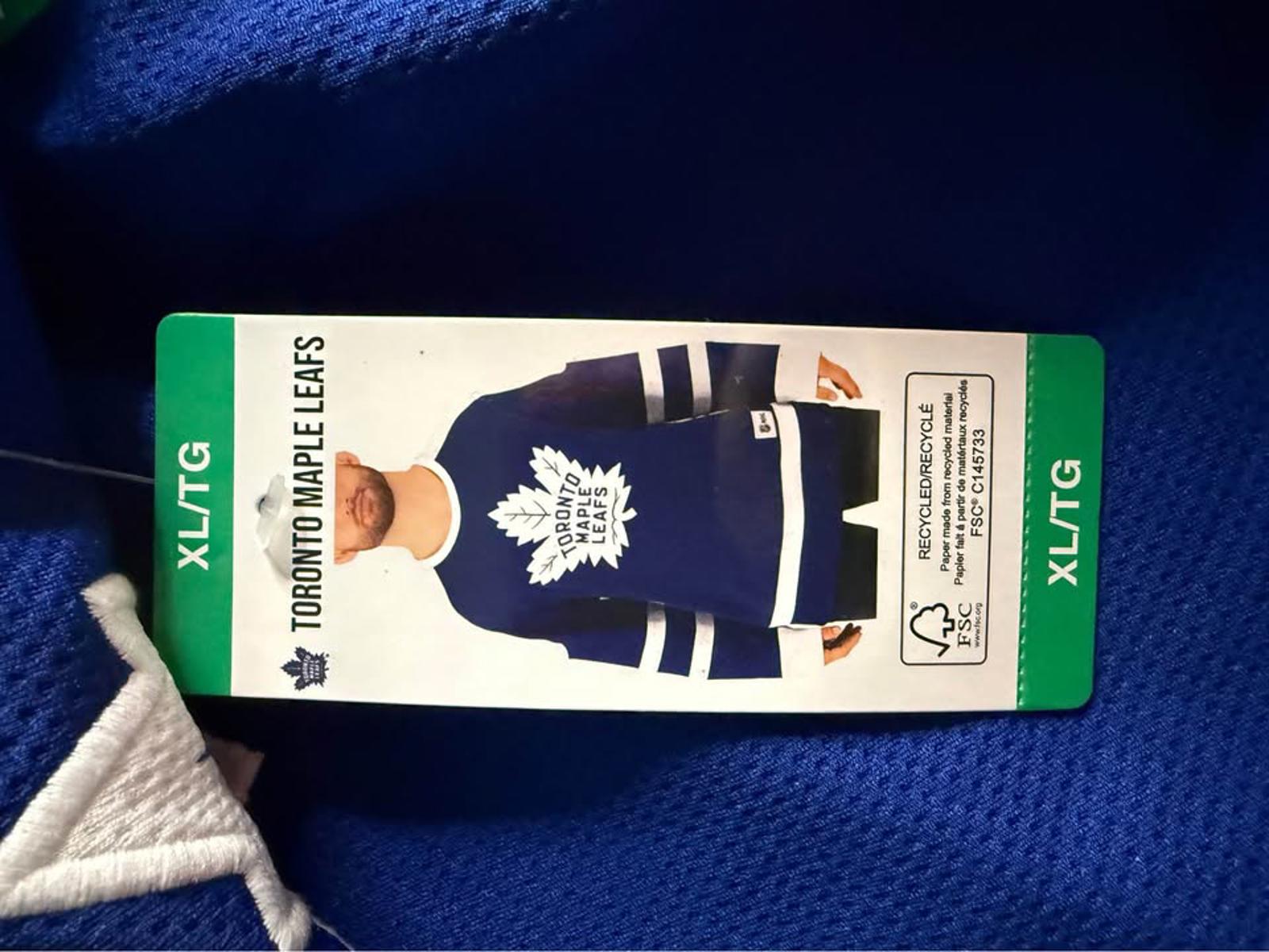 New Toronto Maple Leafs NHL Jersey XL/TG with tags