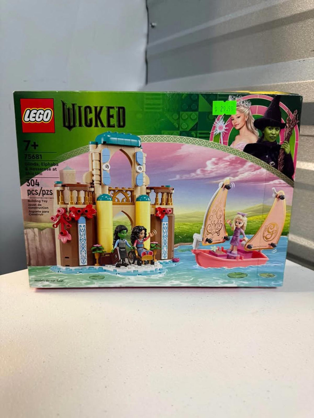 LEGO Wicked Glinda Elphaba Nessarose at Shiz Uni 75681