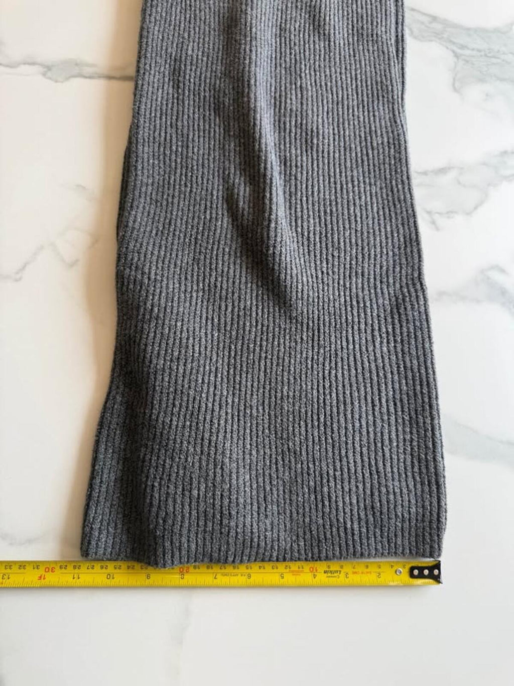New GAP grey ribbed knit pants small petite