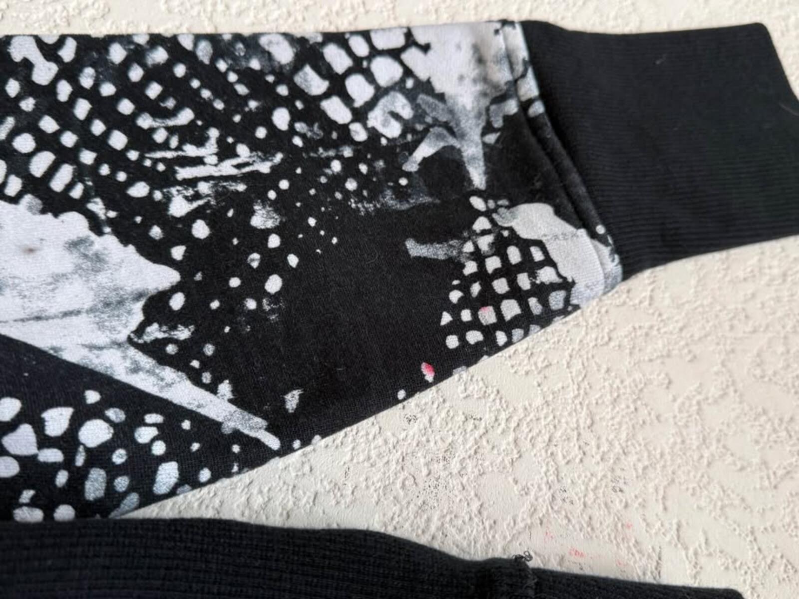 Lululemon size 12 Black White Pattern Zip Up Hoodie